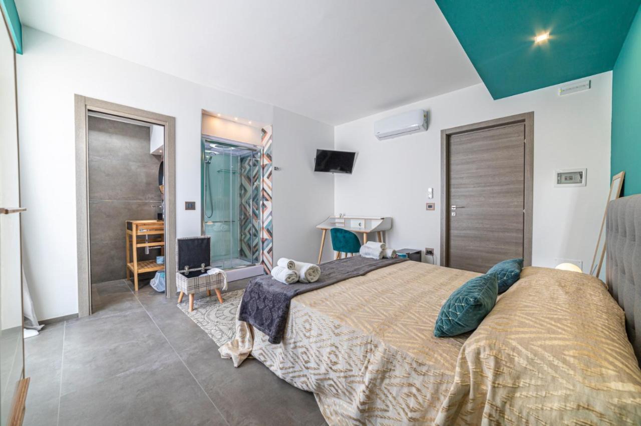 Albergo Piazza Risorgimento ポルト・チェザーレオ エクステリア 写真