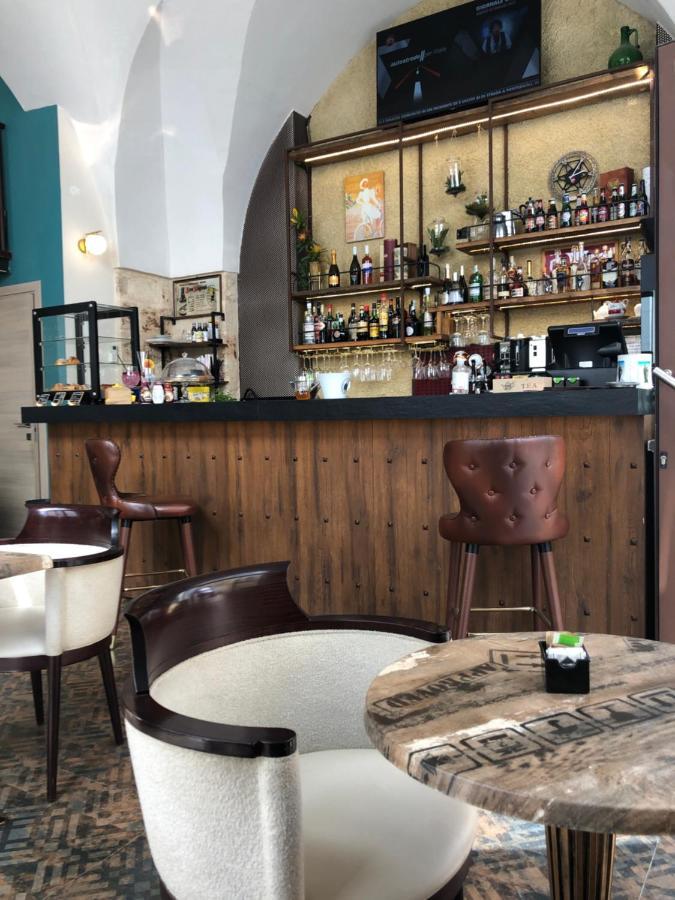 Albergo Piazza Risorgimento ポルト・チェザーレオ エクステリア 写真