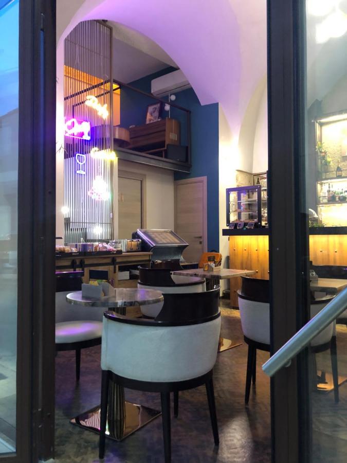 Albergo Piazza Risorgimento ポルト・チェザーレオ エクステリア 写真